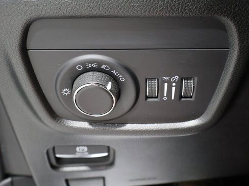 Used 2024 Jeep Grand Cherokee L Altitude image 31