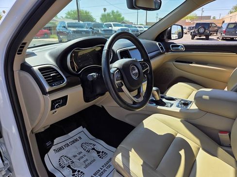 Used 2017 Jeep Grand Cherokee Limited w/ Trailer Tow Group IV AWD/4WD image 51