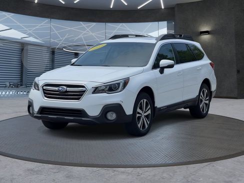 Used 2018 Subaru Outback 2.5i Limited w/ Popular Package #2 AWD/4WD image 2