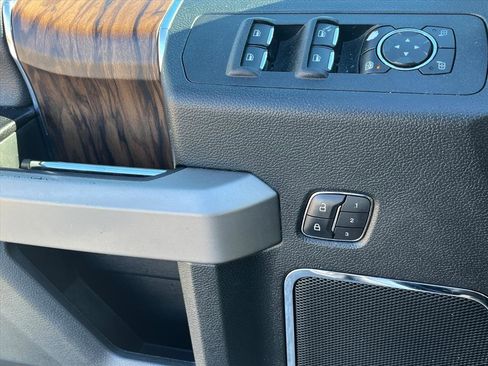 Used 2019 Ford F150 Lariat image 20