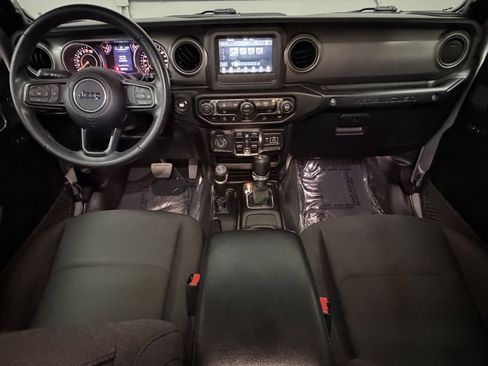 Used 2022 Jeep Wrangler Unlimited Sport image 36