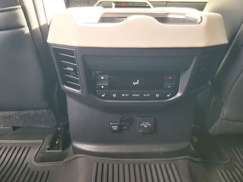 Used 2023 Toyota Sequoia Capstone image 15