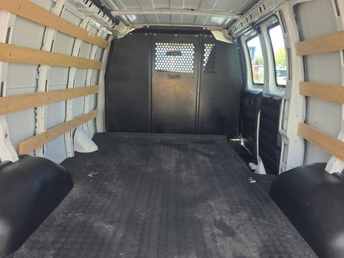 Used 2024 GMC Savana 2500 w/ Driver Convenience Package image 21