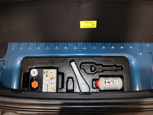 Used 2021 Ford EcoSport S image 12