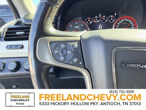 Used 2016 GMC Yukon Denali image 32
