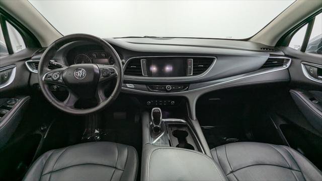 Used 2021 Buick Enclave Essence FWD image 27