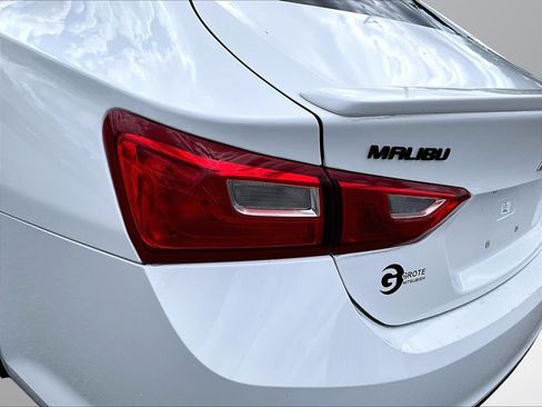 Used 2018 Chevrolet Malibu LT FWD image 31