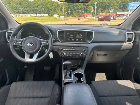 Used 2021 Kia Sportage LX FWD image 16