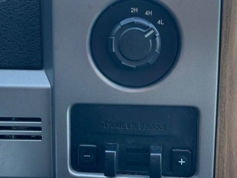 Used 2011 Ford F150 Lariat image 25