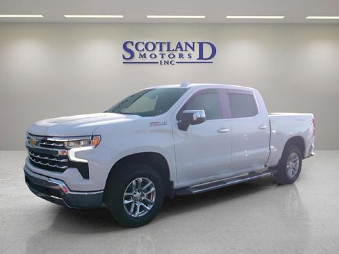 Used 2025 Chevrolet Silverado 1500 LTZ w/ Z71 Off-Road Package AWD/4WD image 2