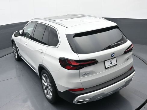 New 2026 BMW X5 xDrive50e AWD/4WD image 35