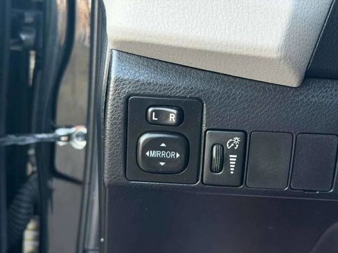 Used 2014 Toyota Corolla LE image 17