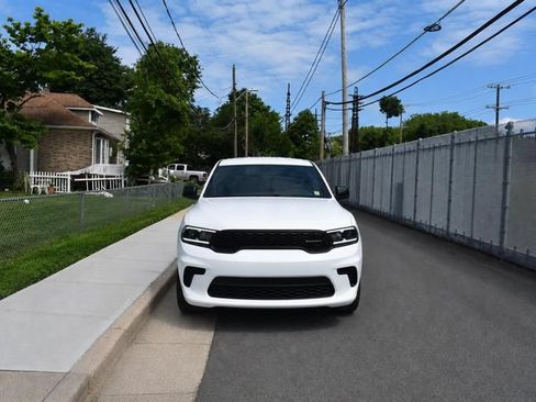 Used 2023 Dodge Durango SXT RWD image 3