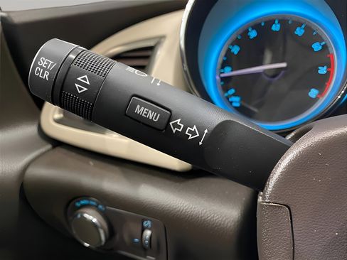 Used 2015 Buick Verano Base w/ Comfort Package image 21