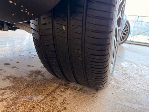 Used 2017 Porsche Macan S image 42