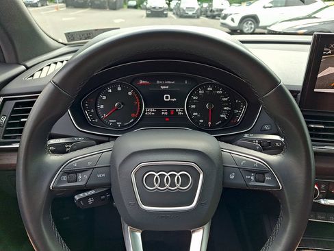 Used 2023 Audi Q5 2.0T Premium w/ Convenience Package AWD/4WD image 20
