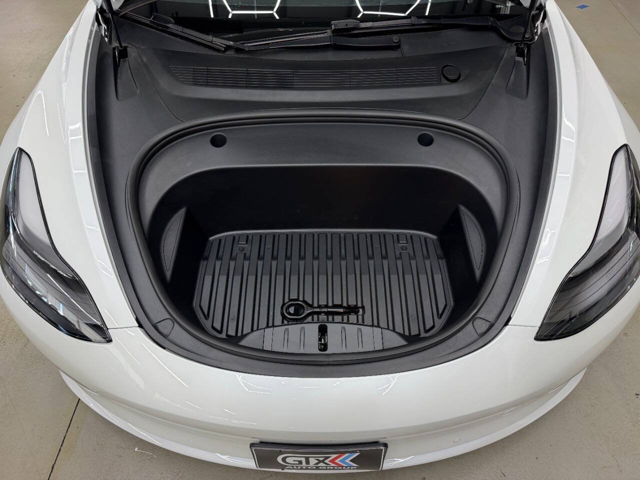 Used 2022 Tesla Model 3 Long Range AWD/4WD image 7