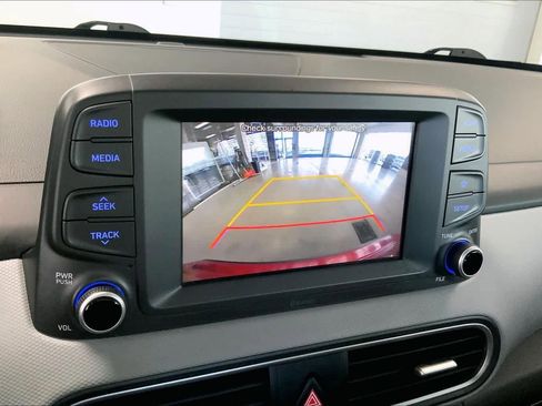 Used 2019 Hyundai Kona SE image 24