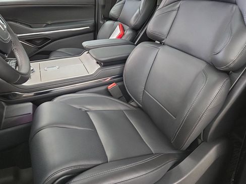 New 2025 Lincoln Navigator L Reserve w/ Jet Appearance Package image 13