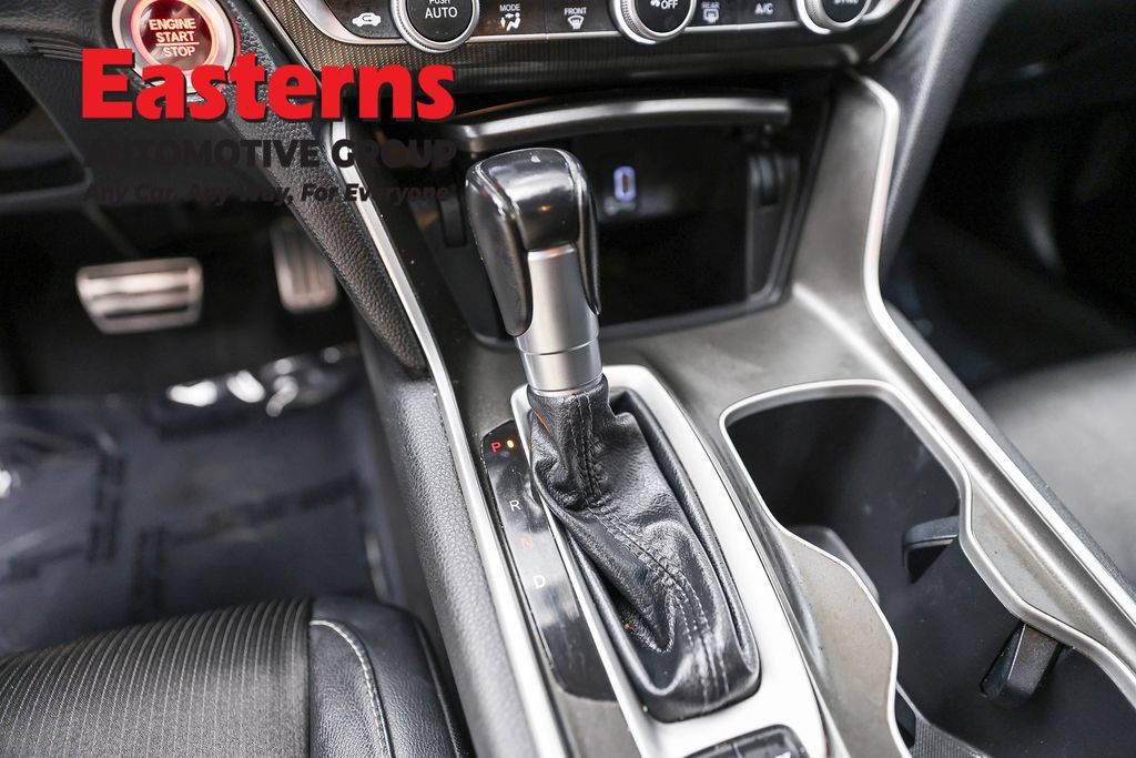 Used 2018 Honda Accord Sport image 14
