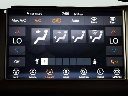 Used 2021 Jeep Grand Cherokee Laredo image 22