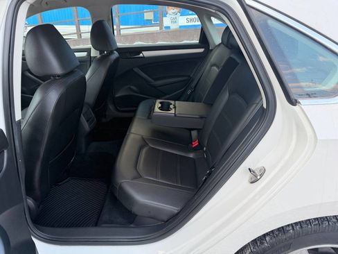 Used 2012 Volkswagen Passat 2.5 SE image 11