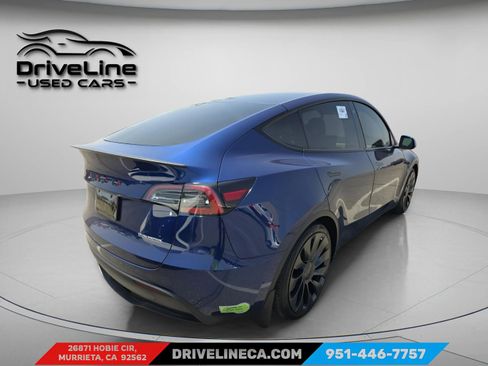 Used 2023 Tesla Model Y Performance image 3