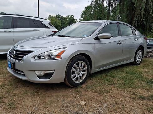 Used 2014 Nissan Altima 2.5 S FWD image 3