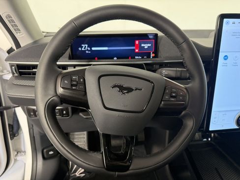 Certified 2025 Ford Mustang Mach-E Select RWD image 18