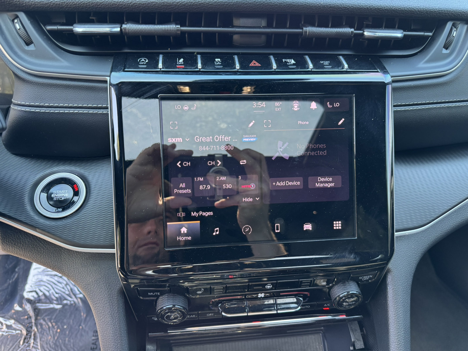 Certified 2025 Jeep Grand Cherokee Altitude AWD/4WD image 28