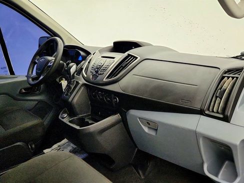 Used 2018 Ford Transit 350 XLT image 22