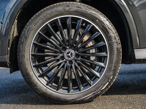 Used 2025 Mercedes-Benz GLC 350e 4MATIC image 19