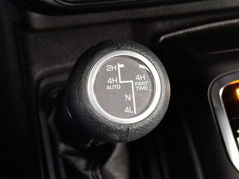 Certified 2025 Jeep Wrangler Sahara 4xe image 30