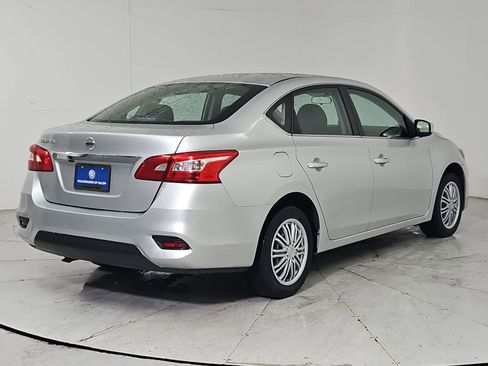 Used 2019 Nissan Sentra S image 6
