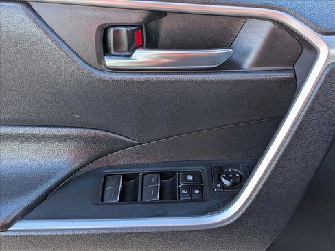 Used 2024 Toyota RAV4 XLE w/ Convenience Package image 12