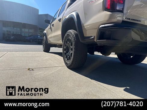 Used 2023 Chevrolet Colorado Trail Boss w/ Technology Package AWD/4WD image 8