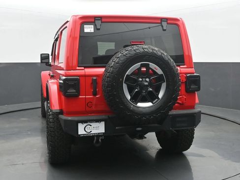 Used 2021 Jeep Wrangler Unlimited Rubicon w/ Cold Weather Group AWD/4WD image 5