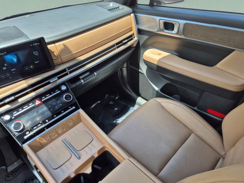Certified 2025 Hyundai Santa Fe Limited FWD image 14