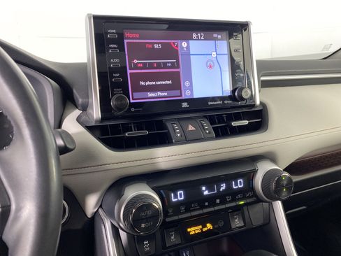 Used 2019 Toyota RAV4 Limited w/ Advanced Technology Package AWD/4WD image 30