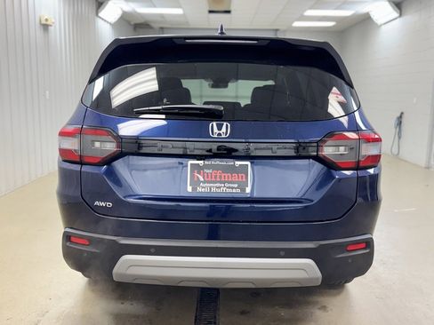 New 2025 Honda Pilot EX-L image 6