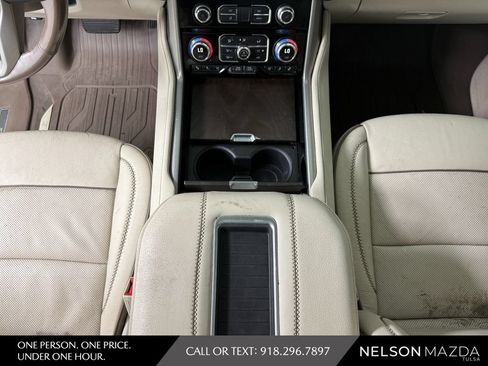 Used 2021 GMC Yukon Denali w/ Denali Premium Package AWD/4WD image 33