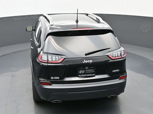 Used 2019 Jeep Cherokee Latitude w/ Popular Appearance Group FWD image 34