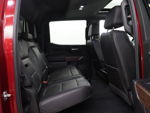 Used 2019 Chevrolet Silverado 1500 High Country w/ Z71 Off-Road Package AWD/4WD image 13