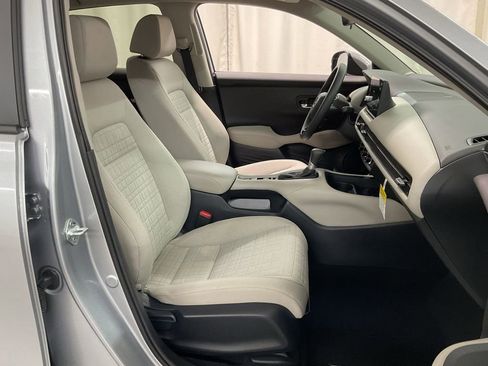 Certified 2026 Honda HR-V LX image 29