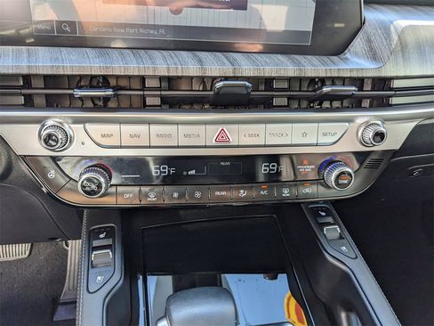 Certified 2025 Kia Telluride EX X-Line image 24