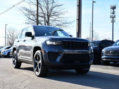 Used 2022 Jeep Grand Cherokee Altitude