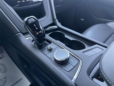 Certified 2022 Cadillac XT5 Premium Luxury image 50