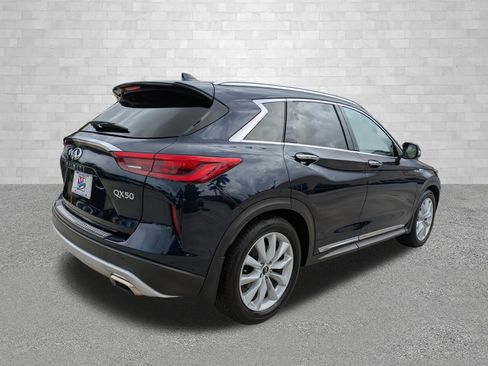 Used 2019 INFINITI QX50 Essential w/ Premium Heat Package image 2