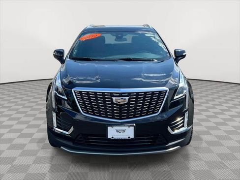 Used 2023 Cadillac XT5 Premium Luxury AWD/4WD image 2