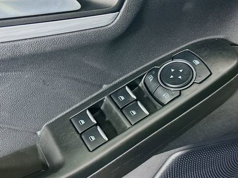 Used 2025 Ford Escape Platinum w/ Premium Technology Package image 24